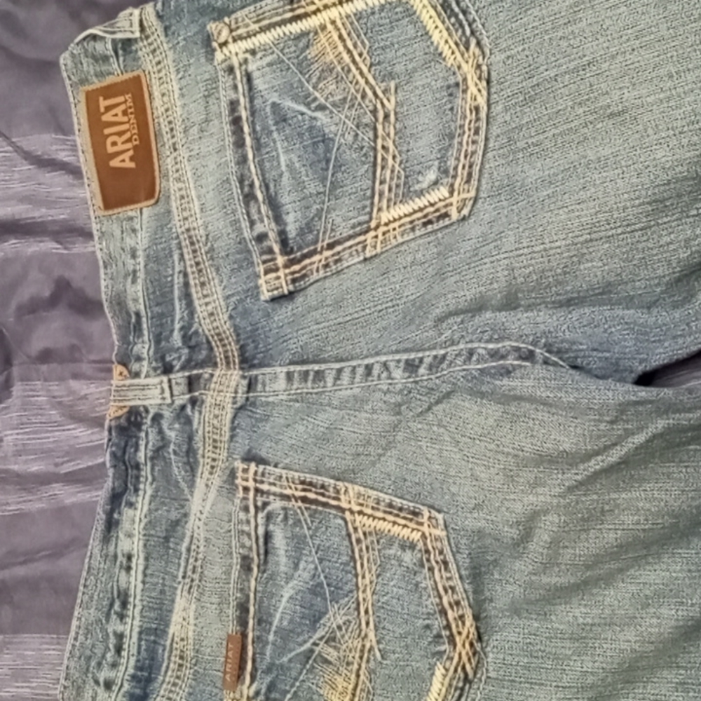 Ariat straight fit 34/32